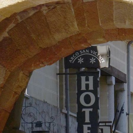 Hotel Arco San Vicente Ávila Eksteriør bilde