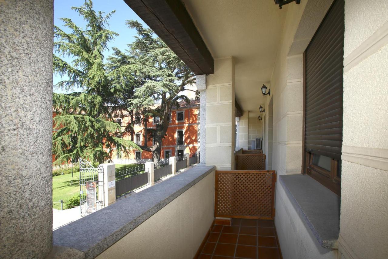 Hotel Arco San Vicente Ávila Eksteriør bilde