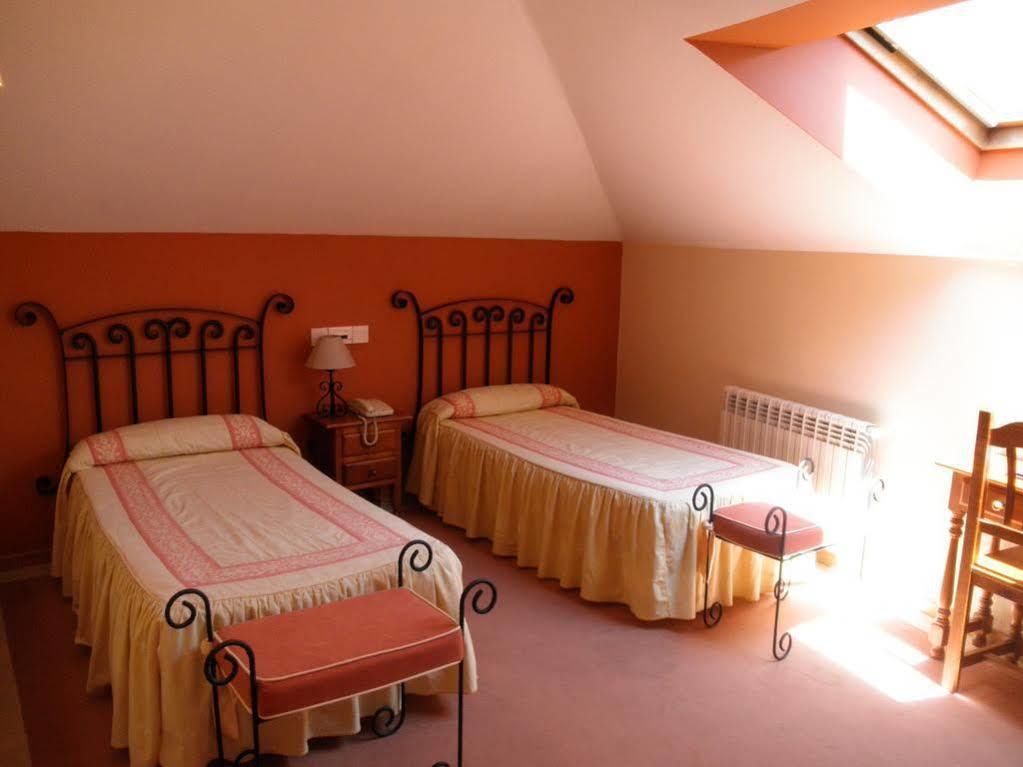 Hotel Arco San Vicente Ávila Eksteriør bilde