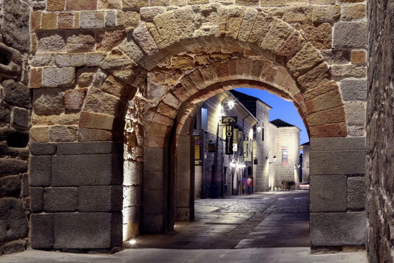 Hotel Arco San Vicente Ávila Eksteriør bilde